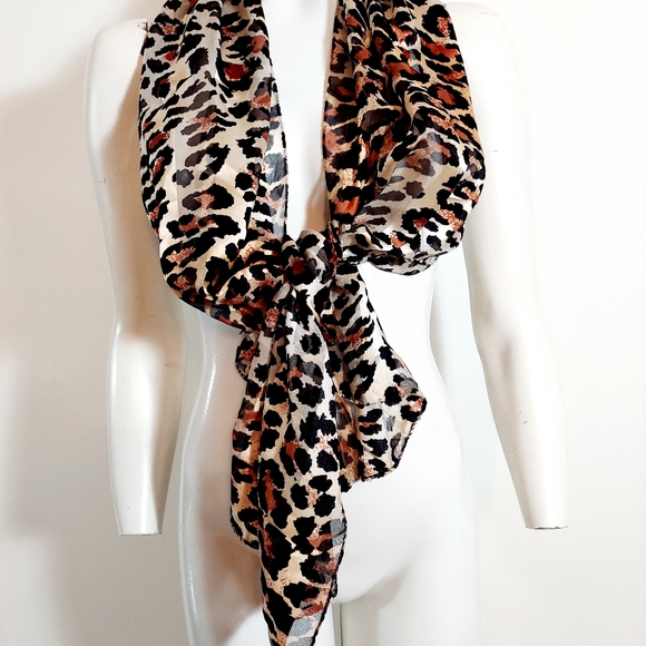 SOLD 🦋 vintage silk chiffon sheer leopard scarf - Picture 11 of 16